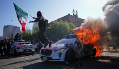 Los Angeles protest tackle Seahawks...