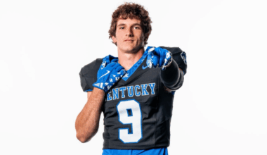 Mark Stoops (left) and Jarvis Strickland - @coachthomp9