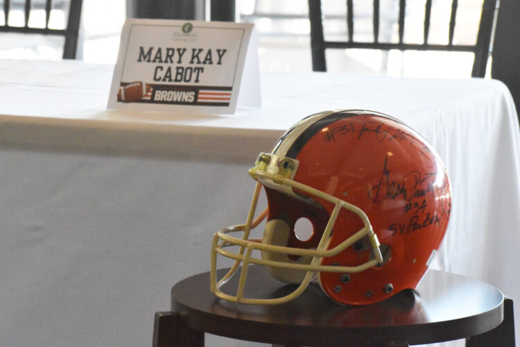 Trumbull Country Club hosts 9th annual Warren Football Legends dinner | News, Sports, Jobs