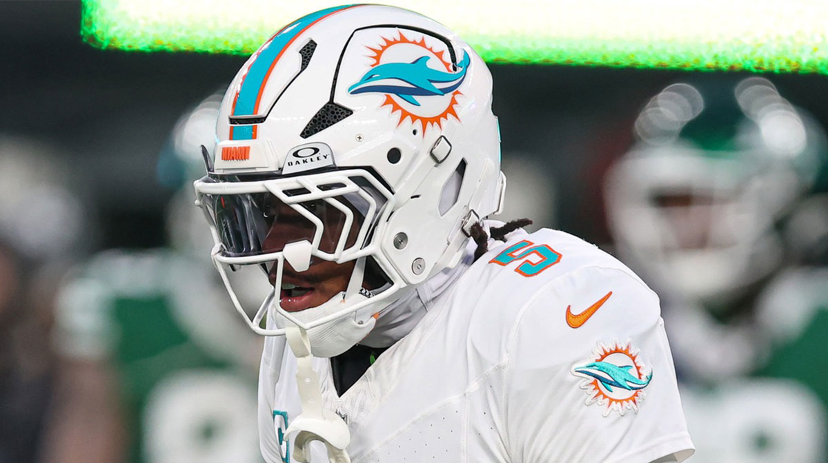 Miami Dolphins cornerback Jalen Ramsey (5) celebrates a defensive stop during the first quarteragainst the New York Jets at MetLife Stadium.