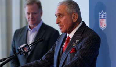 Atlanta Falcons owner Arthur Blank testified in anti-collusion grievance