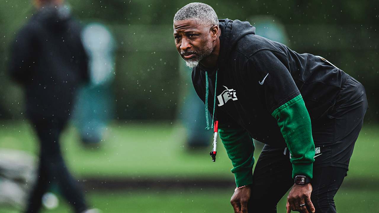 Jets Prepare to Wrap First Offseason Under Aaron Glenn