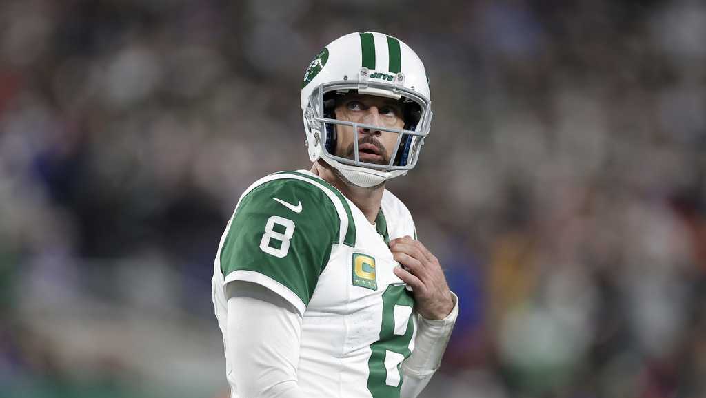 Aaron Rodgers to wear No.8 jersey following 1-year contract signing