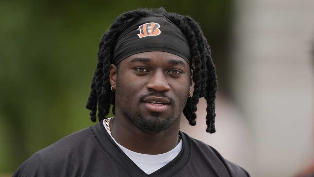 Shemar Stewart airs out frustration over rookie contract dispute with Bengals
