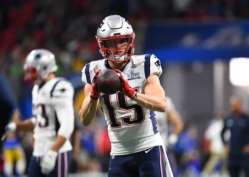 New England Patriots wide receiver Chris Hogan (15) warms up before Super Bowl LIII against the Los Angeles Rams at Mercedes-Benz Stadium.Christopher Hanewinckel-Imagn Images