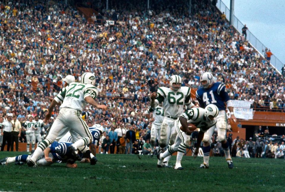 MIAMI, FL - JANUARY 12: John Dockery #43 of the New York Jets in action against the Baltimore Colts during Super Bowl III at the Orange Bowl on January 12, 1969 in Miami, Florida. The Jets defeated the Colts 16-7. (Photo by Focus on Sport/Getty Images) Focus On Sport&sol;Getty Images