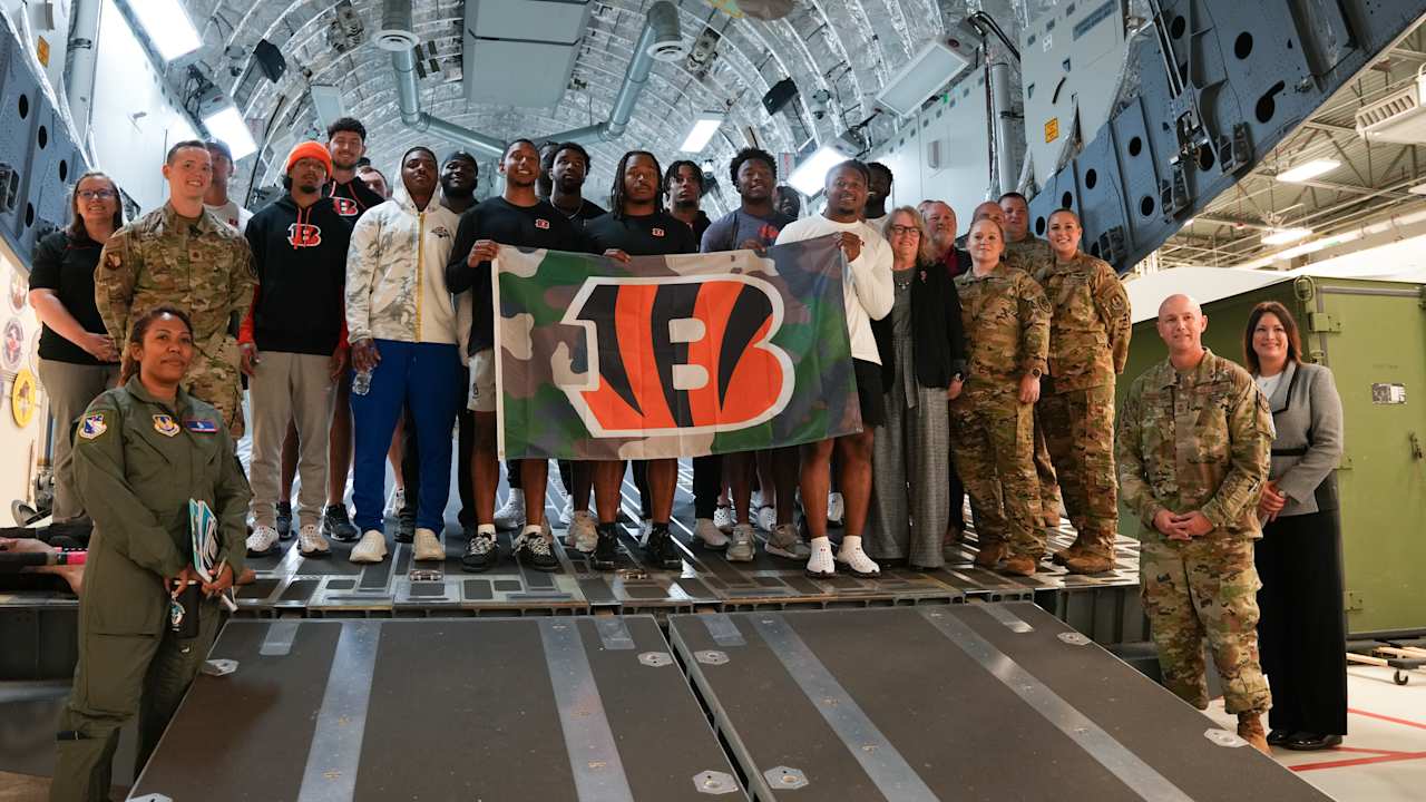 Bengals Rookies Visit Wright-Patterson Air Force Base