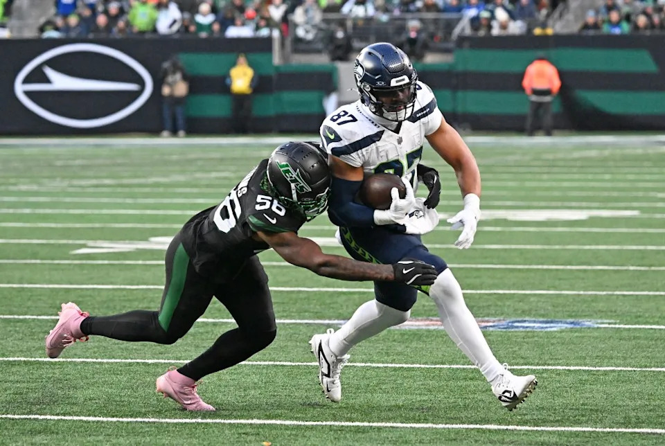 Quincy Williams tackles Noah Fant during the Jets’ game against the Seahawks in December 2024. Bill Kostroun/New York Post