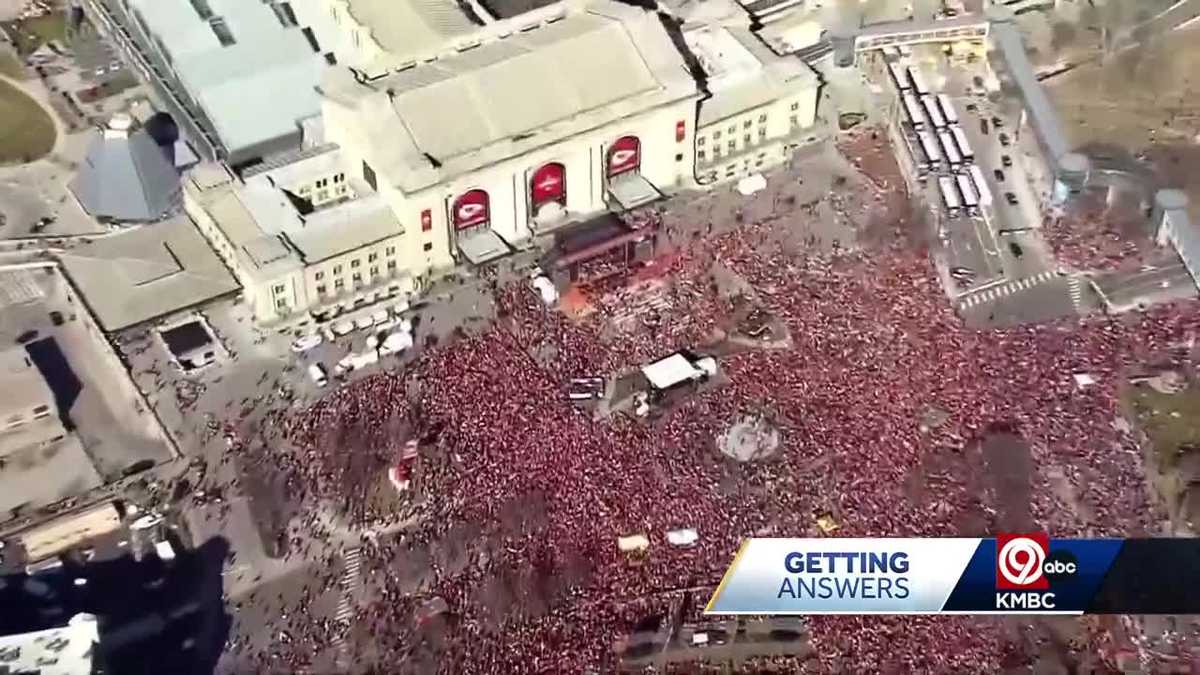 Suit blames city, gun sellers for shooting