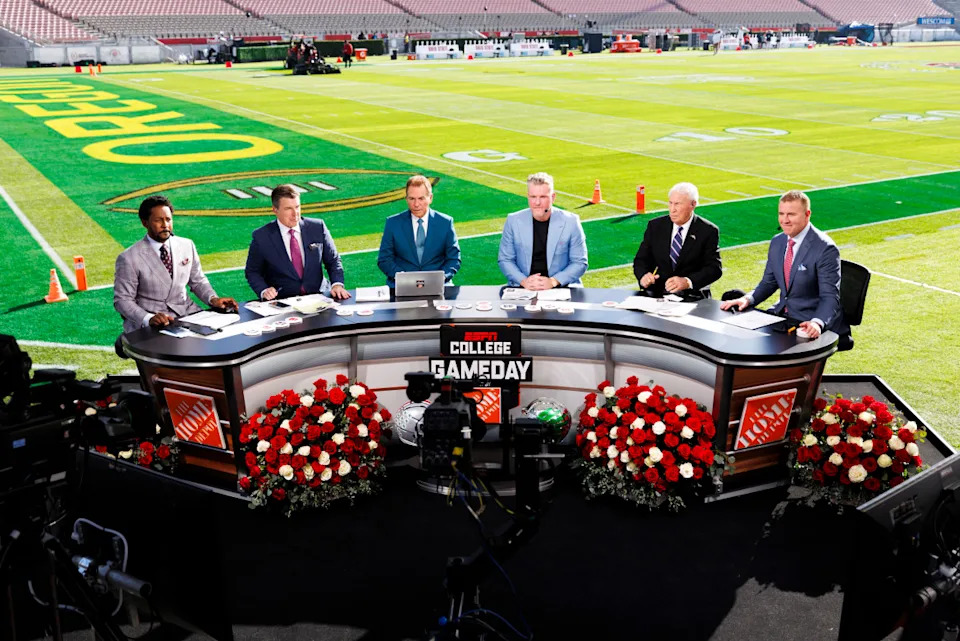PASADENA, CALIFORNIA - JANUARY 1: (L-R) Desmond Howard, Rece Davis, Nick Saban, Pat McAfee, Lee Corso and Kirk Herbstreit of ESPN College GameDay appear on set before the Rose Bowl between Ohio State Buckeyes and Oregon Ducks at Rose Bowl Stadium on January 1, 2025 in Pasadena, California. (Photo by Ric Tapia/Getty Images)Ric Tapia&sol;Getty Images