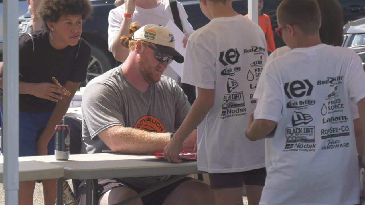 Cody Mauch Returns to Wahpeton to Host 2nd Annual Free Football Camp