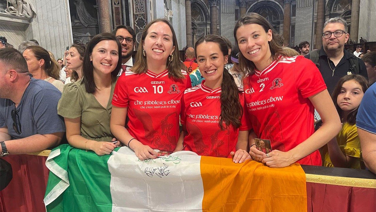 Gaelic football athletes gift Pope Leo a Jubilee jersey