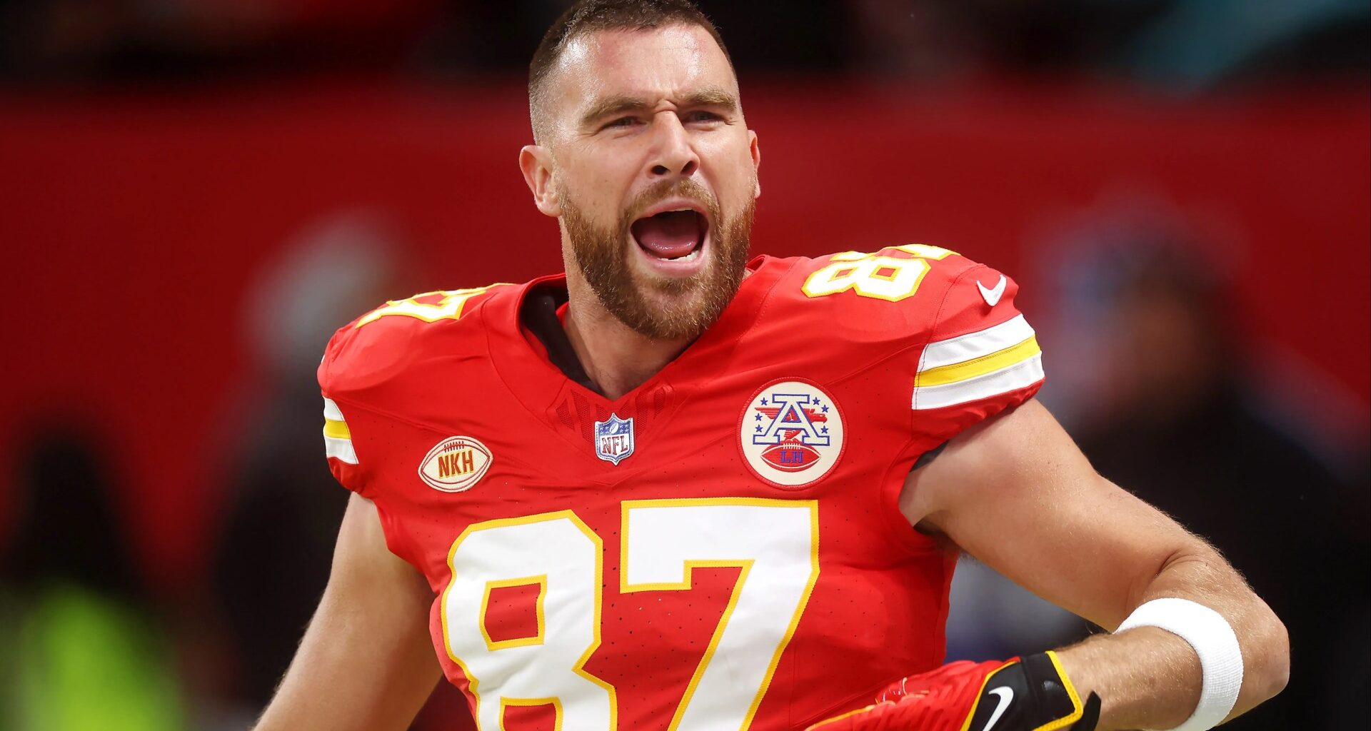 Travis Kelce's dad saved his football career when NCAA icon tried to lure him to basketball