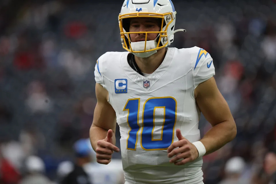 Los Angeles Chargers quarterback Justin Herbert© Thomas Shea-Imagn Images