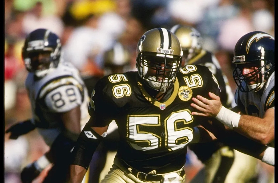 17 Nov 1991: Linebacker Pat Swilling of the New Orleans Saints moves down the field during a game against the San Diego Chargers at Jack Murphy Stadium in San Diego, California. The Chargers won the game, 24-21.