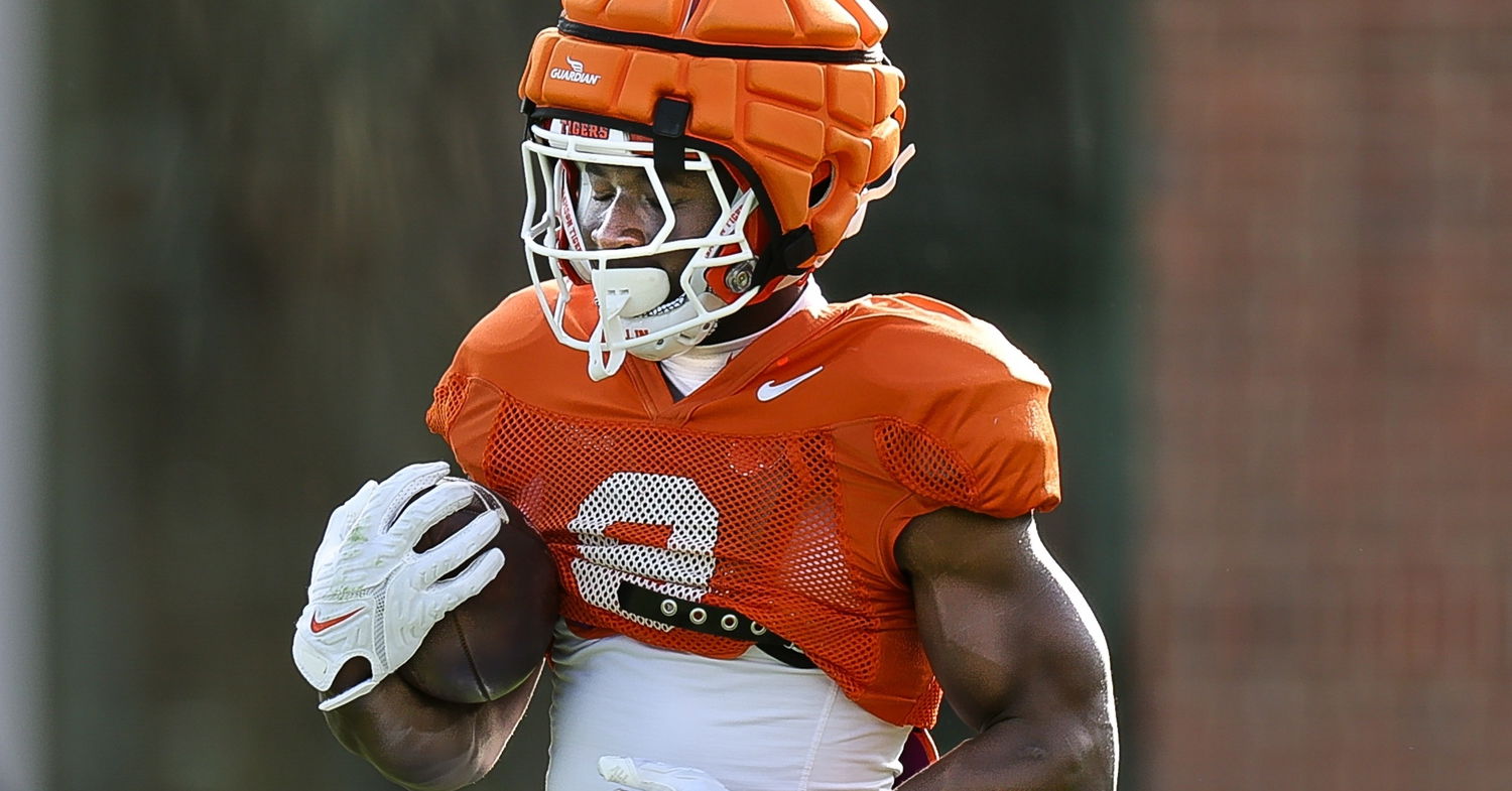 Gideon Davidson, Easton Ware, Amare Adams talk 'welcome to college football' moment