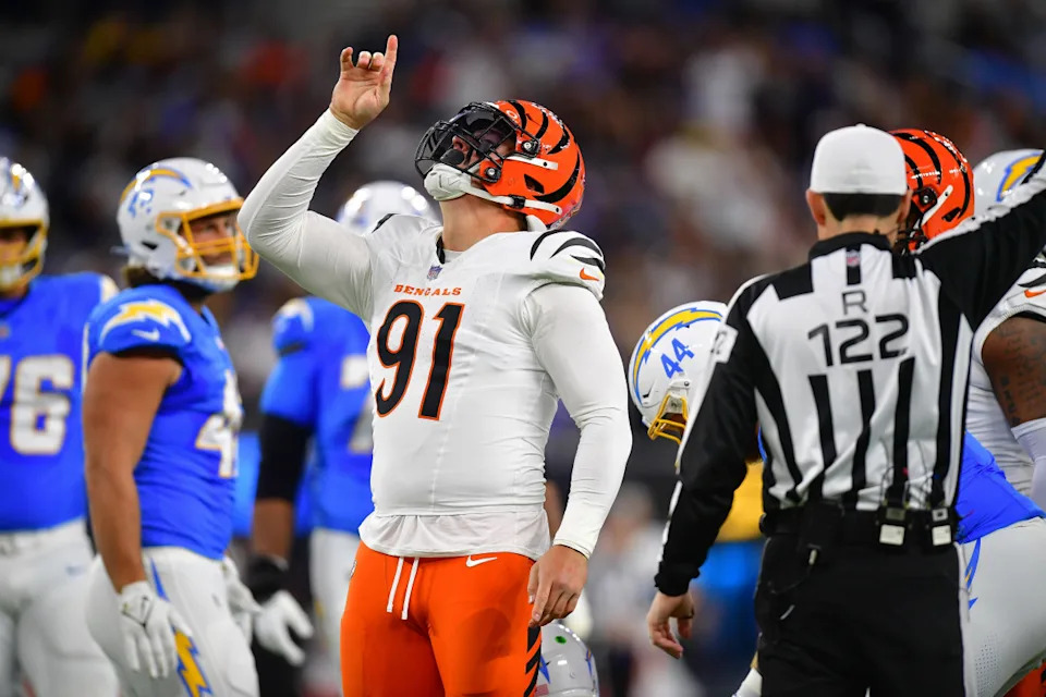 Cincinnati Bengals defensive end Trey Hendrickson (91) reacts after sacking Los Angeles Chargers quarterback Justin Herbert (10) during the first half at SoFi Stadium.Gary A&period; Vasquez-Imagn Images