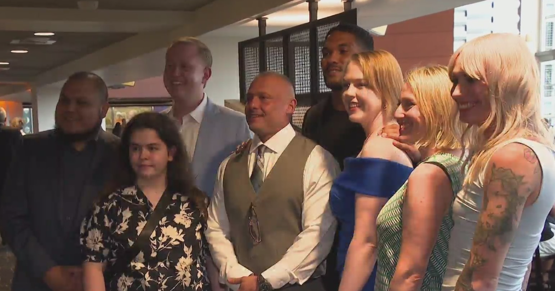 Former Steelers return to Pittsburgh to raise money for cancer research