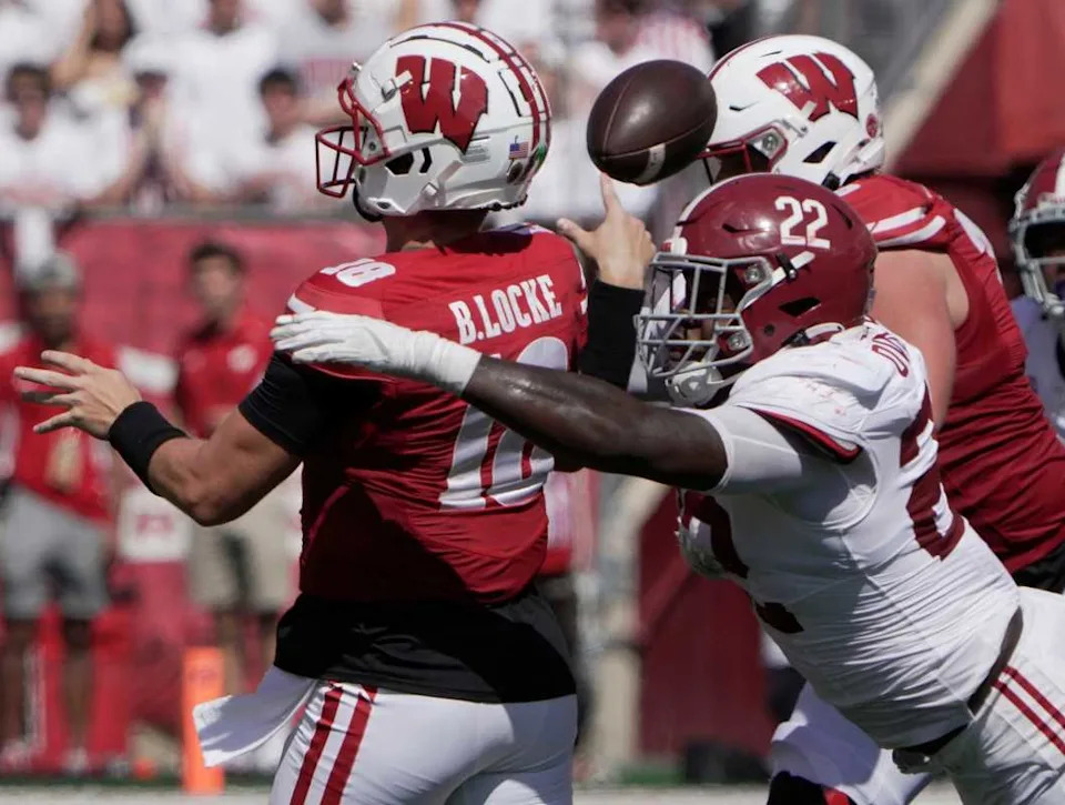 Alabama defensive lineman LT Overton.Mark Hoffman&sol;Milwaukee Journal Sentinel &sol; USA TODAY NETWORK via Imagn Images