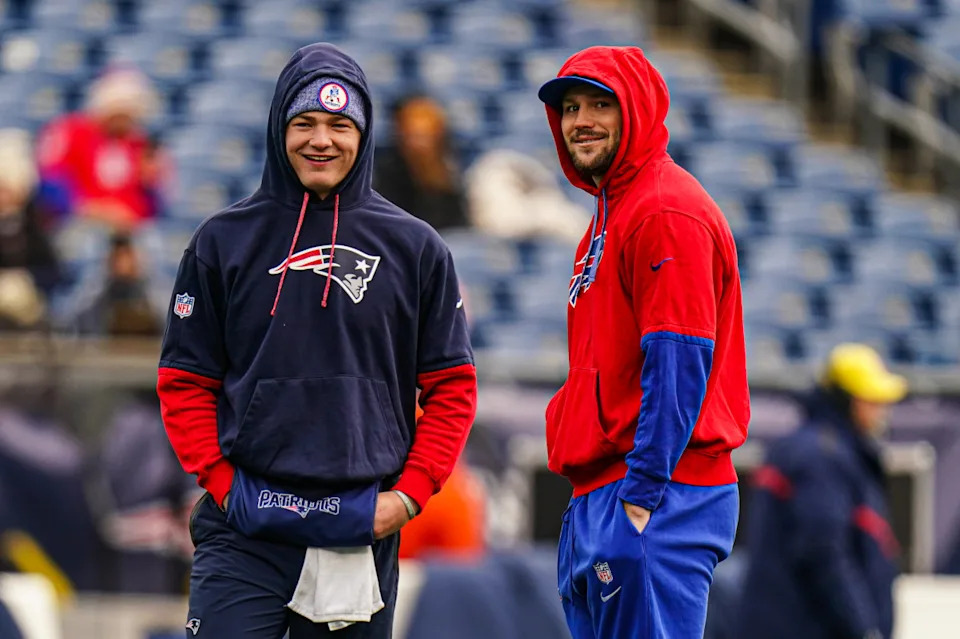 Buffalo Bills quarterback Josh Allen (17) and New England Patriots quarterback Drake Maye (10) talk on the field before the start of the game at Gillette Stadium.David Butler II-Imagn Images