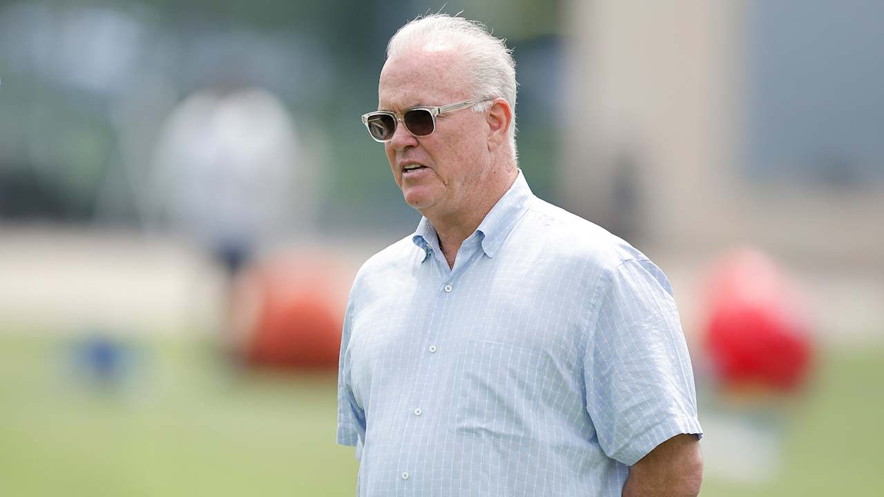 Stephen Jones on Micah Parsons' contract situation, Cowboys CB room