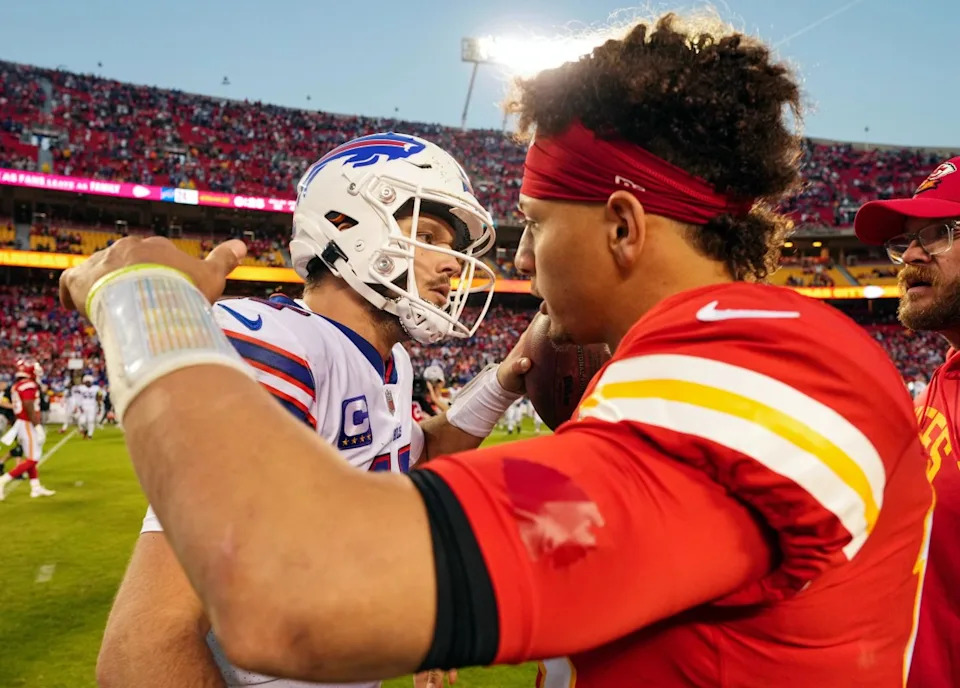 Buffalo Bills quarterback Josh Allen (left) and Kansas City Chiefs quarterback Patrick Mahomes (right).Jay Biggerstaff-Imagn Images