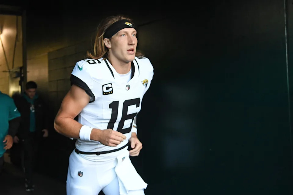 Jacksonville Jaguars quarterback Trevor Lawrence takes the field for a game.Eric Hartline-Imagn Images