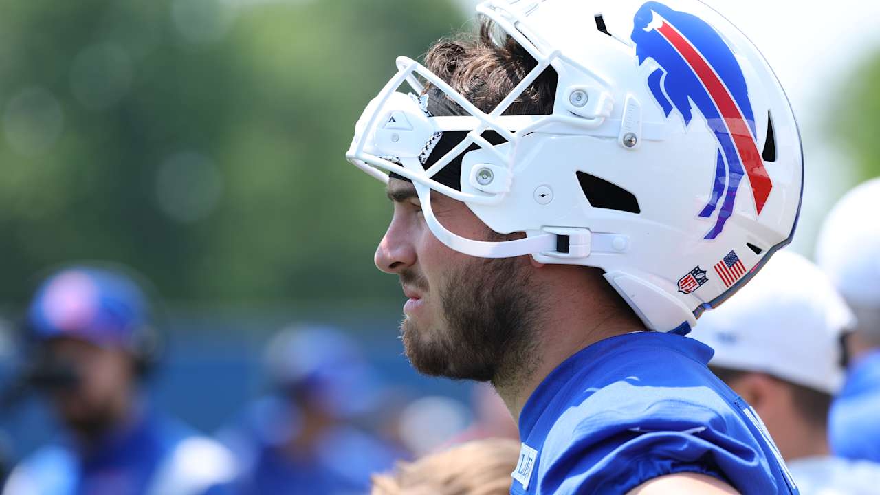 Minicamp Notebook | Tight ends have a day, Beane comments on James Cook's participation, Maxwell Hairston injury update 