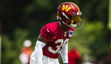 Reaves inks extension with Washington