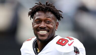 Former NFL receiver Antonio Brown sought on attempted murder charge – WPXI