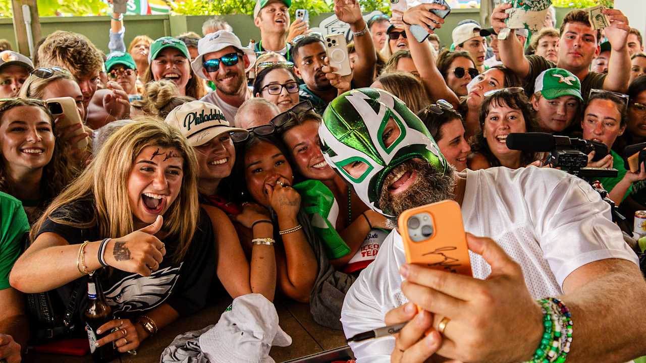 Jason Kelce hosts 5th annual Team 62 at the Ocean Drive event to raise money for Eagles Autism Foundation