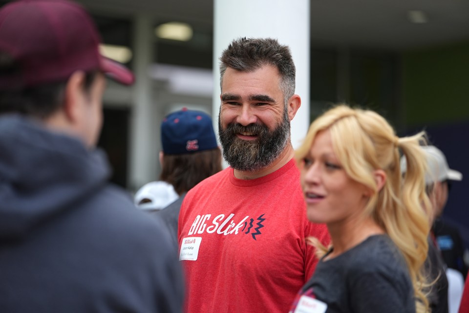 KANSAS CITY, MISSOURI - MAY 31: Jason Kelce and Kat McNamara arrive at Children's Mercy Hospital to visit with patients during the Big Slick Celebrity Weekend benefiting Children's Mercy Hospital on May 31, 2025 in Kansas City, Missouri. (Photo by Kyle Rivas/Getty Images)