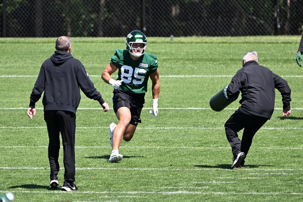 Mason Taylor practices during the rookie minicamp in Florham Park, NJ