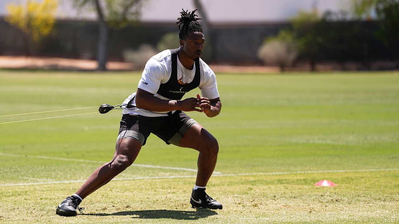 Cardinals OLB BJ Ojulari nearing return to practice after suffering ACL tear last season