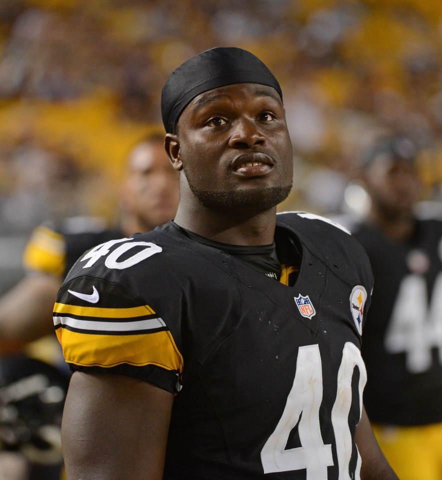 Pittsburgh Steelers linebacker Marshall McFadden #40 on the sideline.