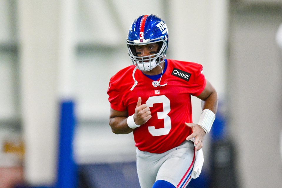 Russell Wilson, New York Giants quarterback, warming up.