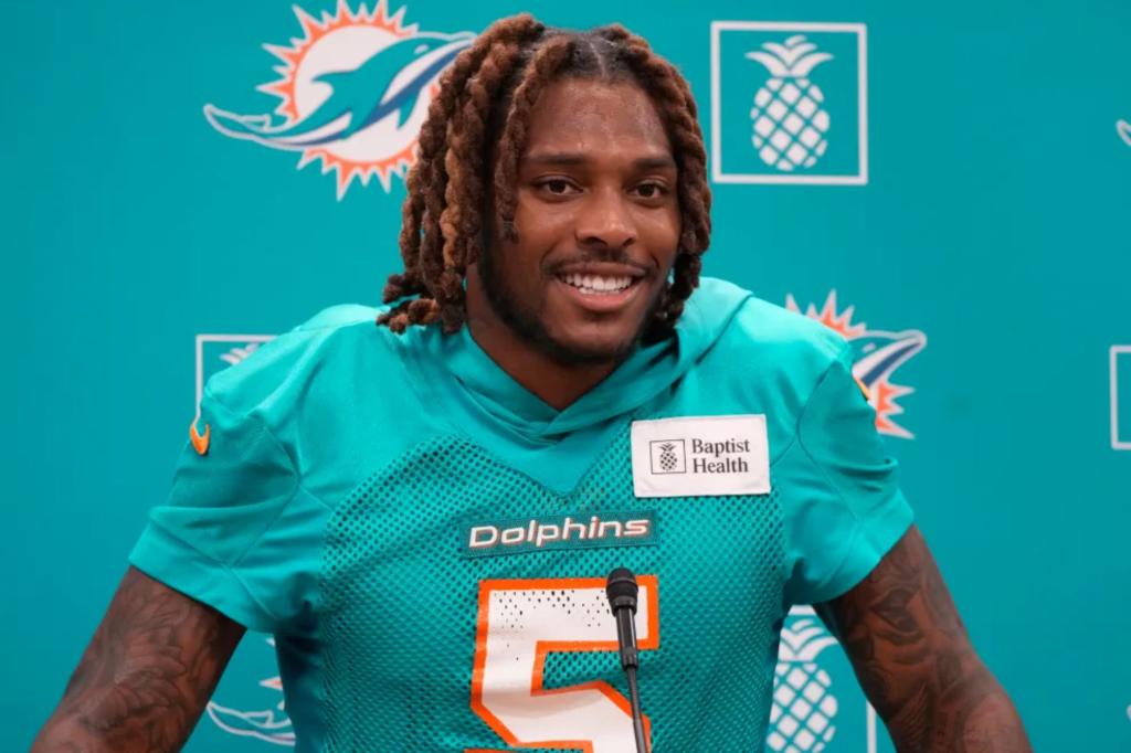 Dolphins' Jalen Ramsey traded to Steelers in NFL blockbuster