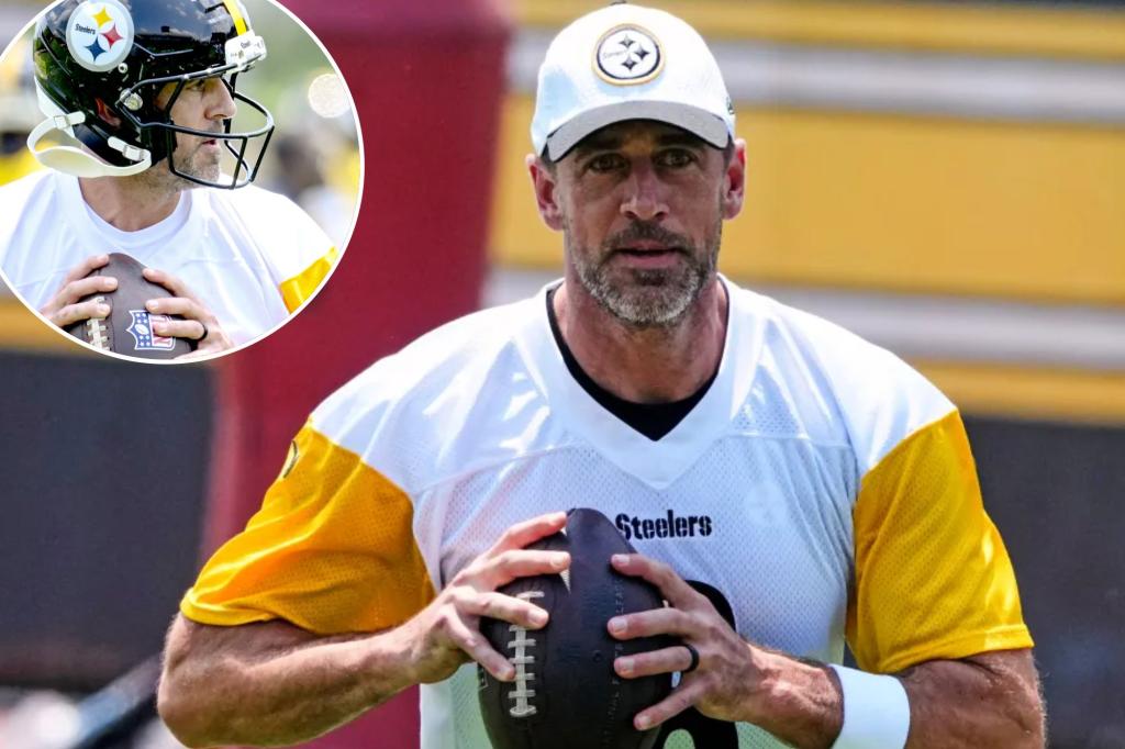 Aaron Rodgers’ family not sure QB’s surprise marriage actually happened