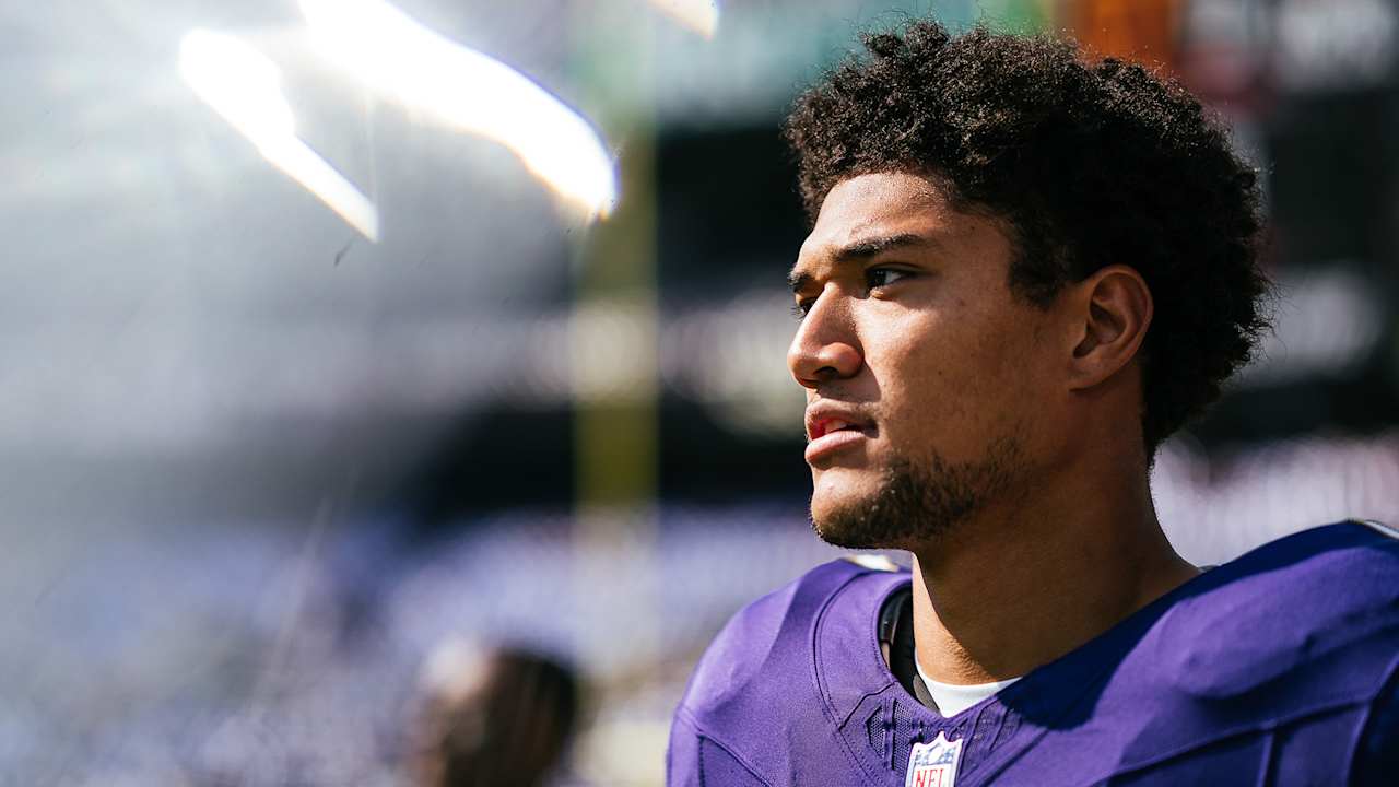 Kyle Hamilton Posts Engagement Photo From France - Baltimore Ravens