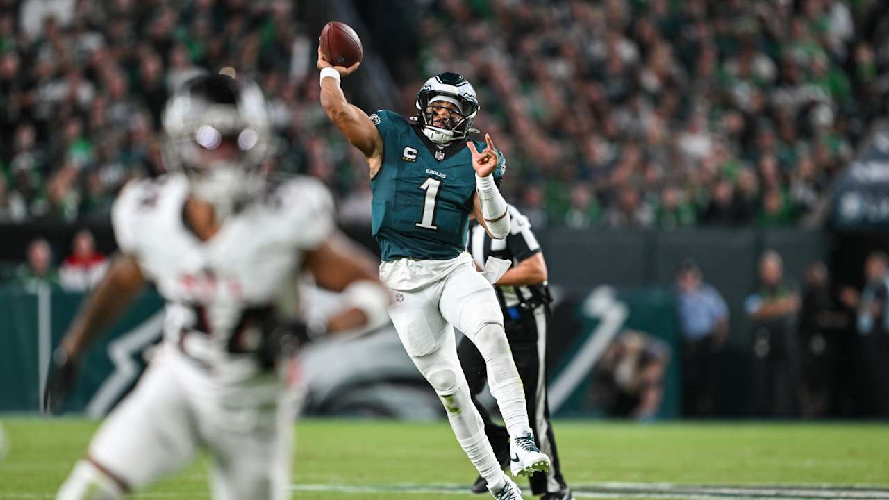 4 key plays that determined the Falcons-Eagles game