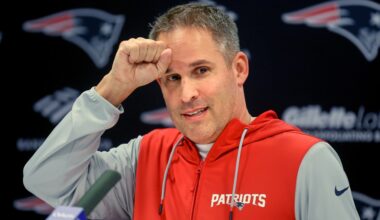 Patriots assistant coaches helping to form Josh McDaniels' offense