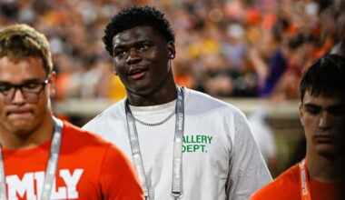 Clemson makes 'strong impression' on 5-star DL Bryce Perry-Wright with official visit