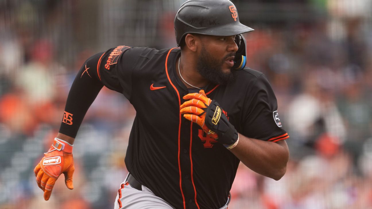 Jerar Encarnacion returns to Giants after March hand surgery