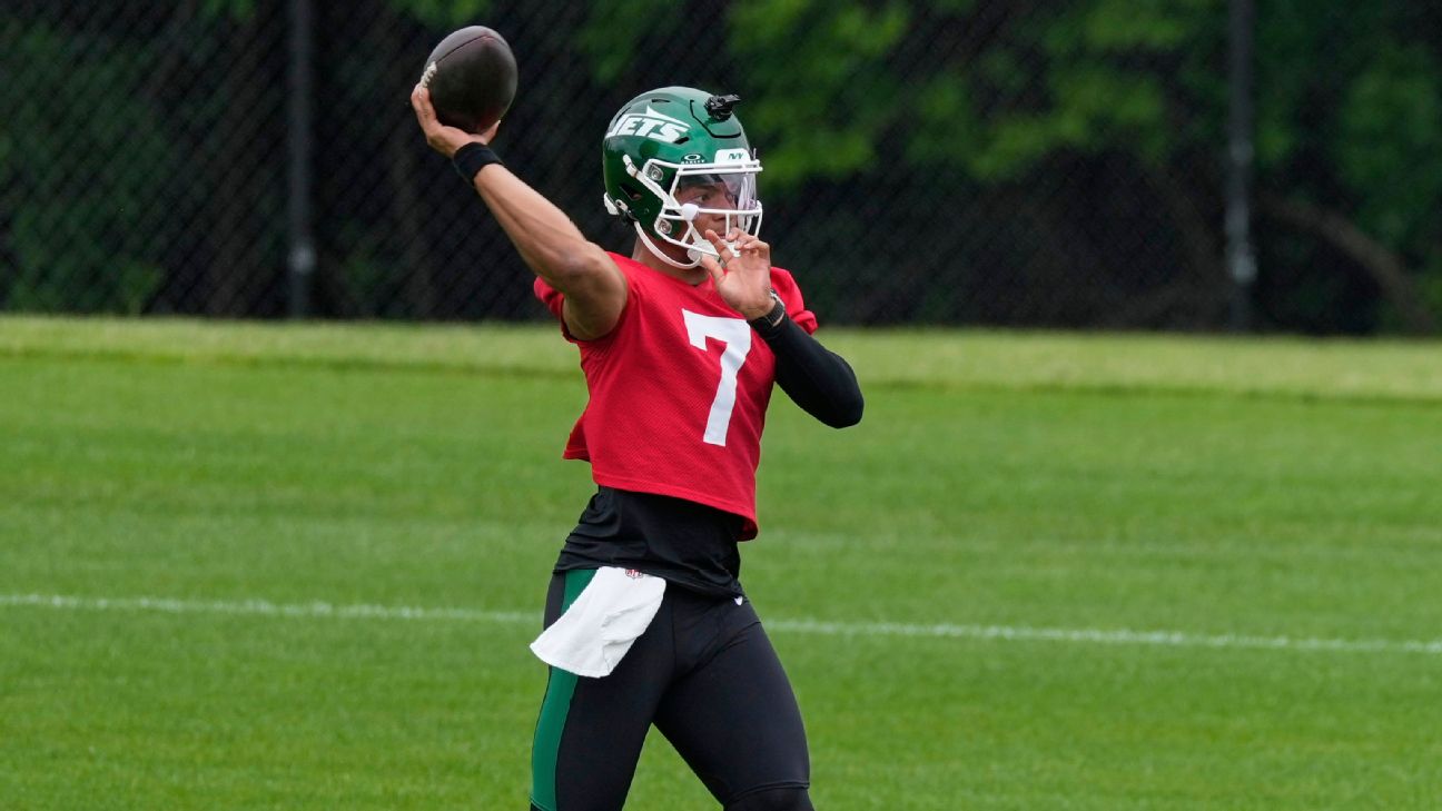 Are the Jets better or worse in 2025 heading into minicamp?