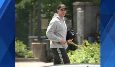 Aaron Rodgers leaves Steelers facility in South Side