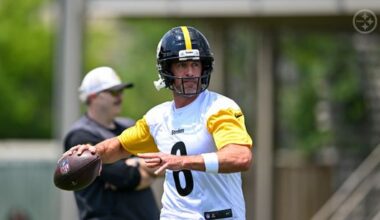 Steelers' Aaron Rodgers Had Big Lesson For 2025 Rookie: "Don't Look At My F*cking Eyes" (Steelers News)