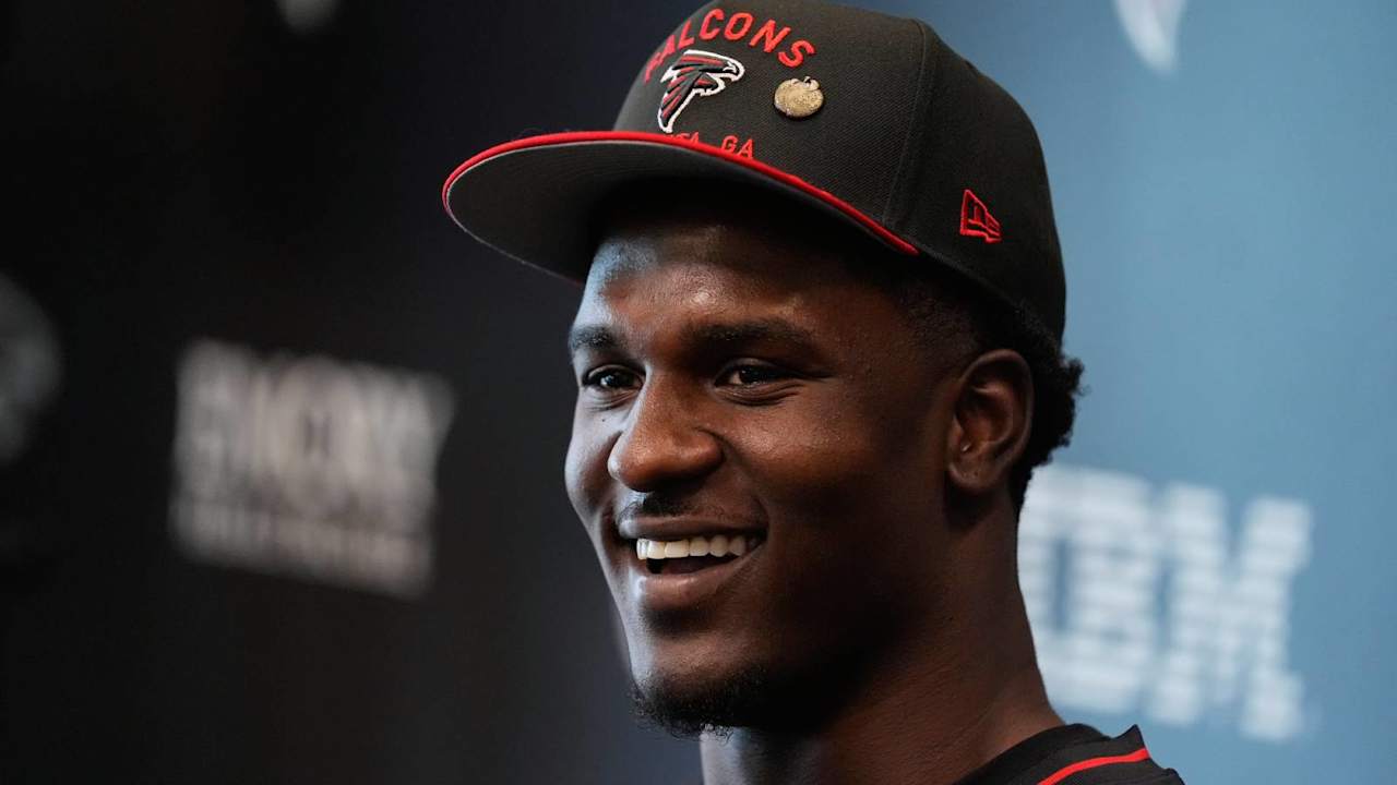 Falcons DC Jeff Ulbrich sees great potential in first-round rookie James Pearce Jr.