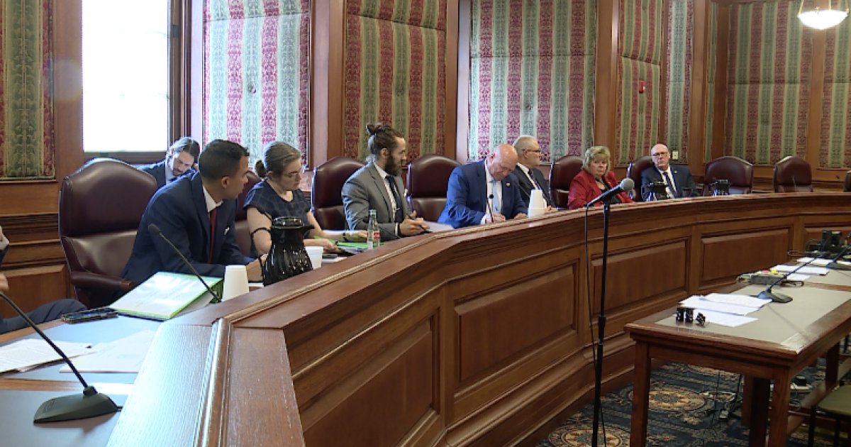 Missouri bill to keep Chiefs, Royals at home heads to Senate floor