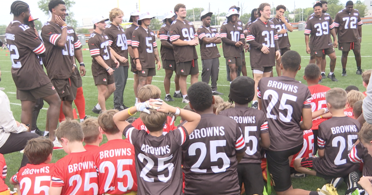 Browns youth camps kick off with appearance from rookie class