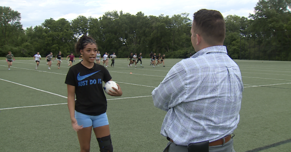Female flag football athletes prepare for chance at college recruitment
